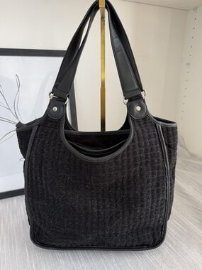 TALBOTS BLACK QUILTED TOTE